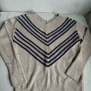 Esprit Women's Cream and Navy V-neck Sweater